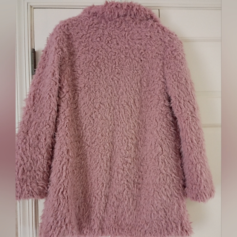 Fuzzy Kivenst Women's Dusty Pink Faux Fur Mid Length Coat Size Medium - Picture 3 of 8